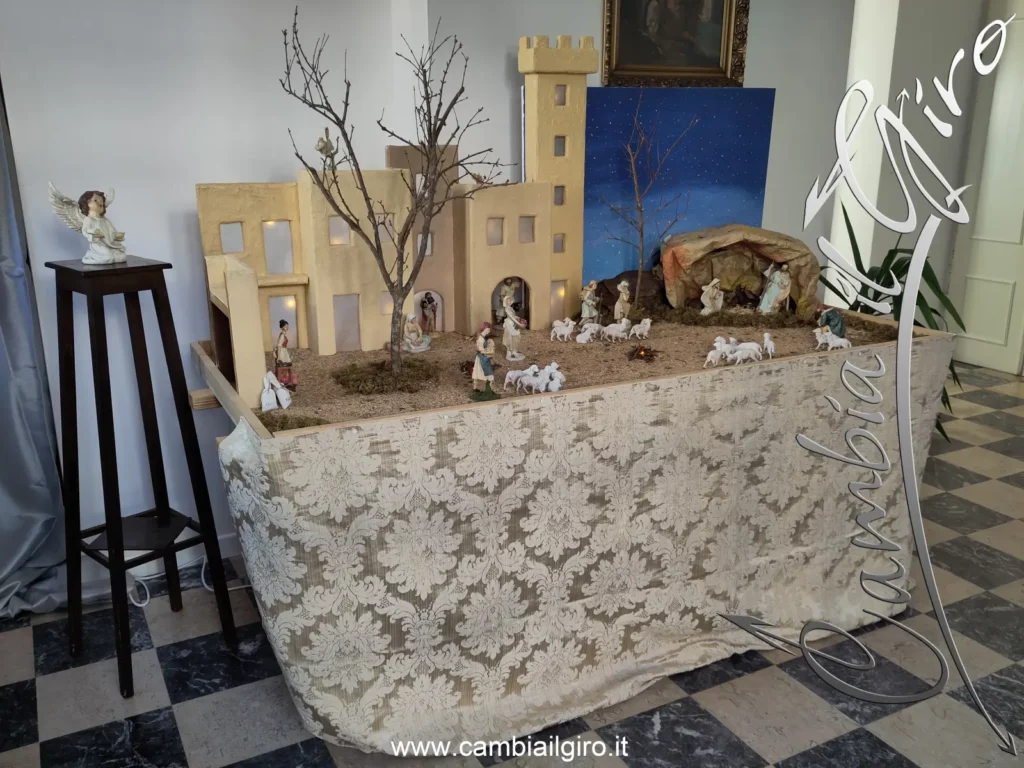 Presepe con tovaglia da scarti di tappezzeria